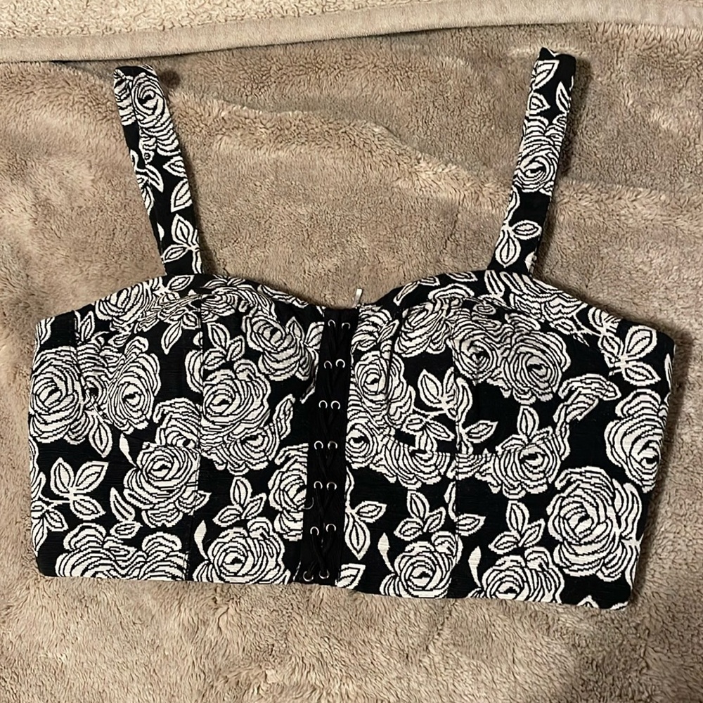 Black crop top